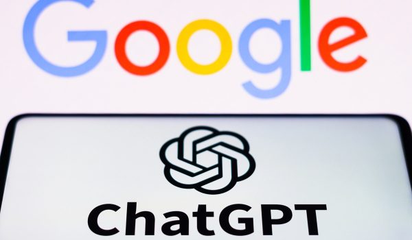 IA ou moteurs de recherche : les Français continuent de faire confiance à Google plutôt qu'à ChatGPT