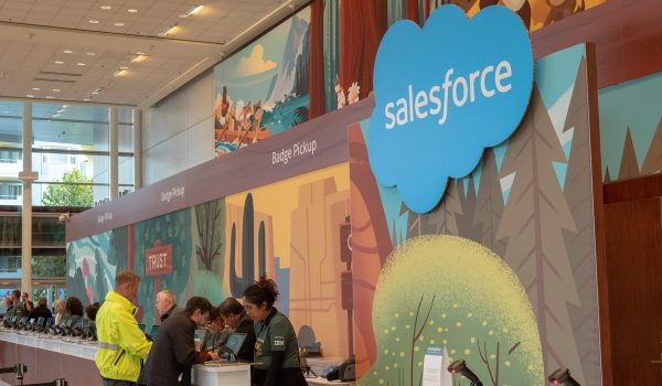 Salesforce signe l'acquisition de Doti pour renforcer l'intelligence de Slack