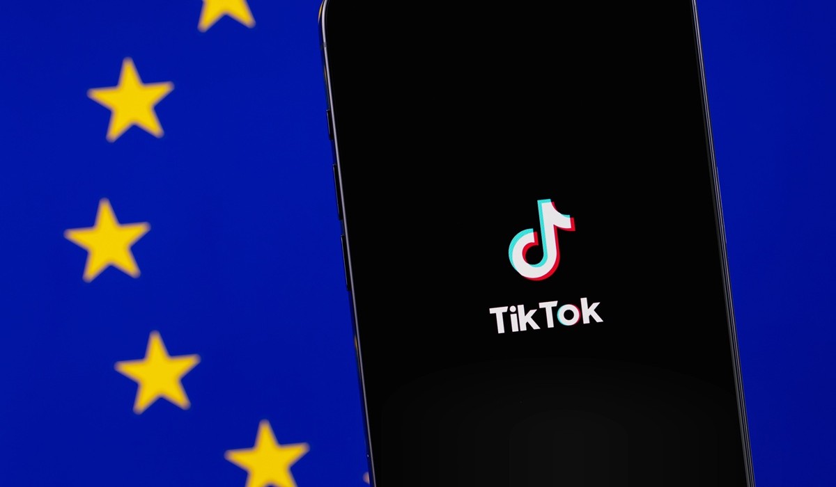 Désinformation, dépression, dérives algorithmiques : TikTok sous le feu des ONG en Europe