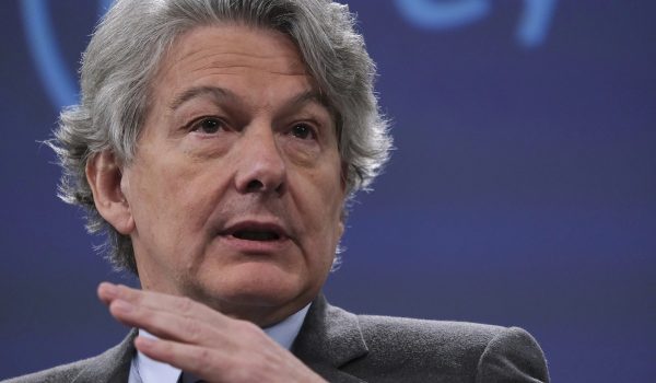 Régulation des plateformes : les États-Unis sanctionnent Thierry Breton et des ONG européennes