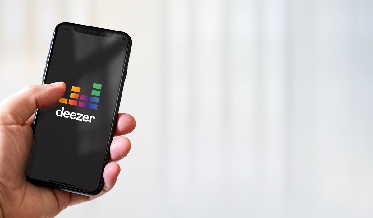 Deezer sort l’artillerie lourde contre la musique générée par IA