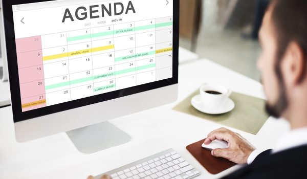 Fixer une réunion sans échanges interminables ? Google mise sur l'IA pour y parvenir