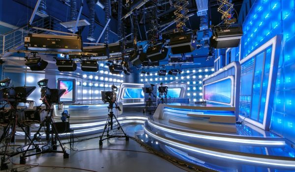 Le modèle économique des médias est en train de se dérégler selon une étude de l'Arcom