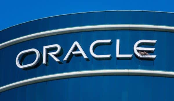 Oracle s'apprête à lever jusqu'à 50 milliards de dollars pour nourrir la frénésie de l'IA