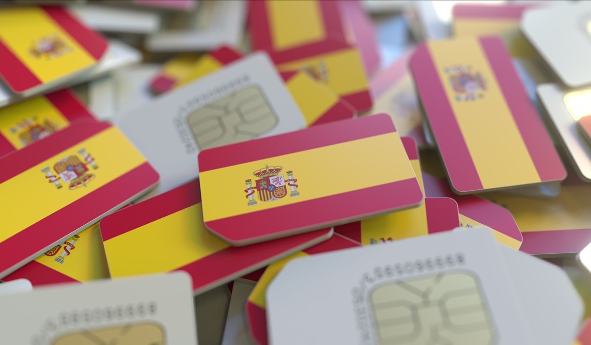 Mineurs, algorithmes, contenus haineux : l’Espagne lance une offensive contre les réseaux sociaux