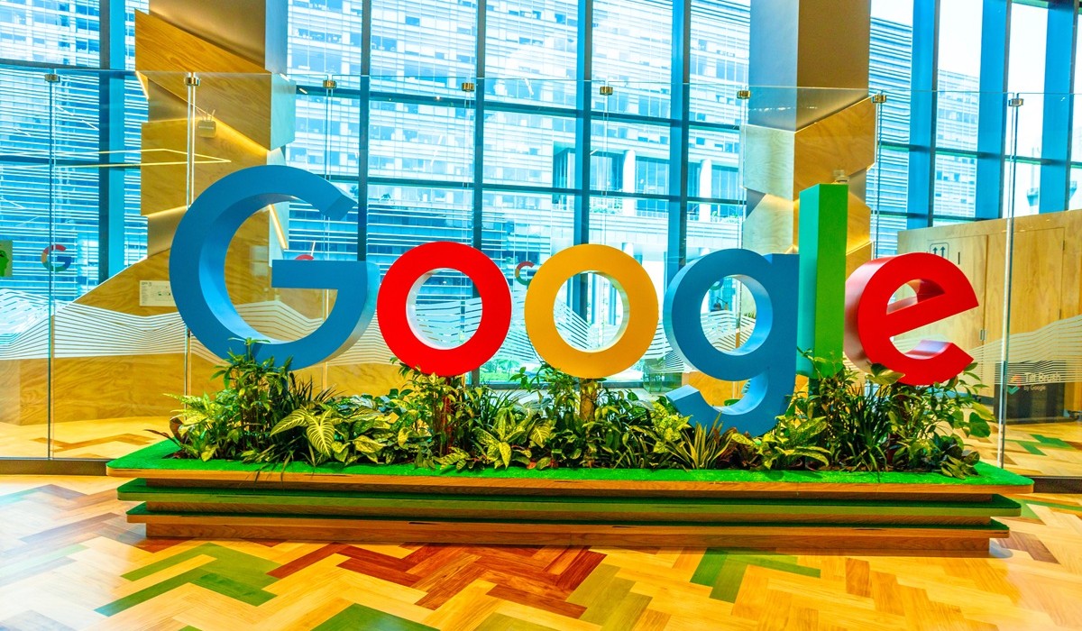 Chez Google, les employés qui n’adhèrent pas à l’IA sont invités à partir… avec un chèque