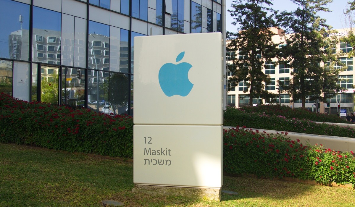 Apple distribue jusqu’à 400 000 dollars de bonus pour retenir ses talents face à OpenAI et Meta