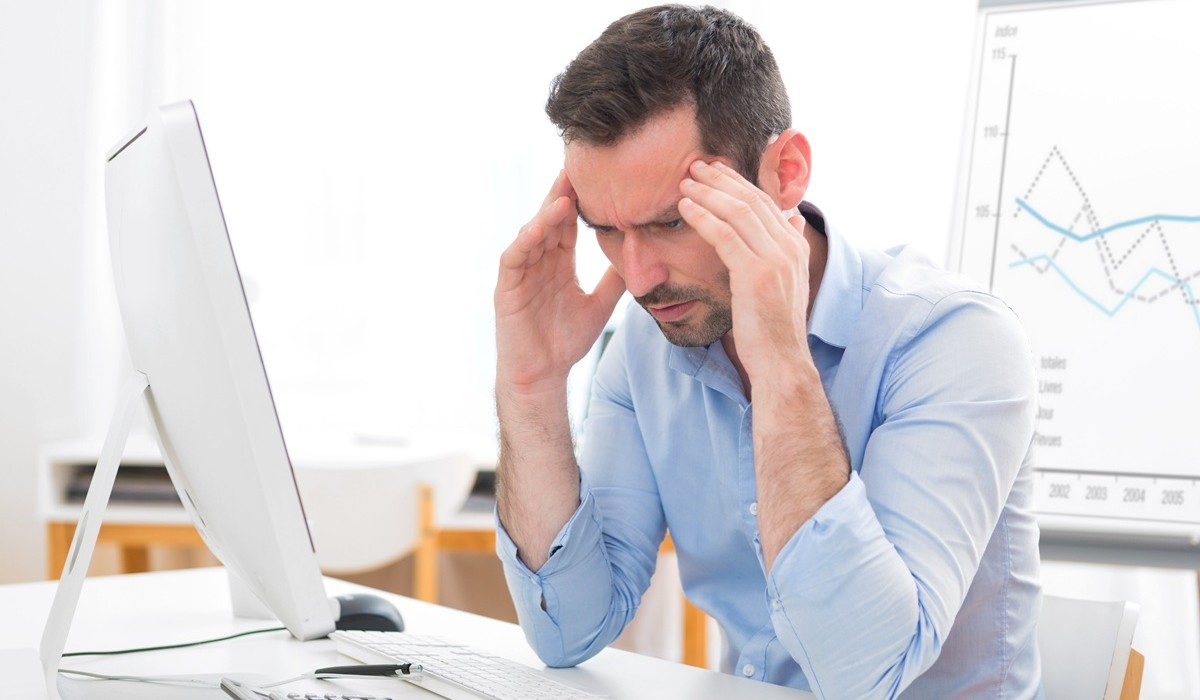 « Burn-out de l’IA » : quand les chatbots épuisent déjà le cerveau humain