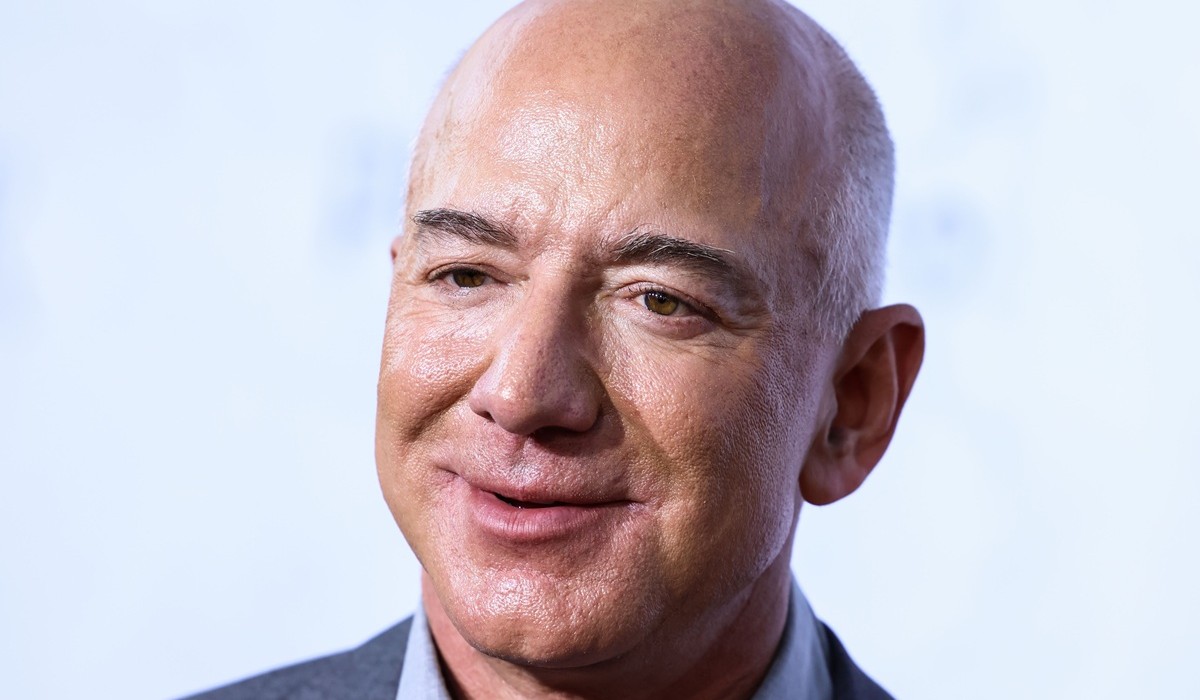 Jeff Bezos wants to revolutionize the industry with a $100 billion project.