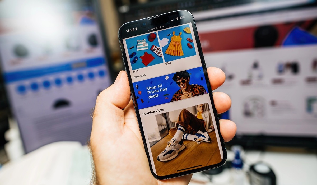 Avec son assistant shopping, Meta veut transformer son IA en machine à vendre