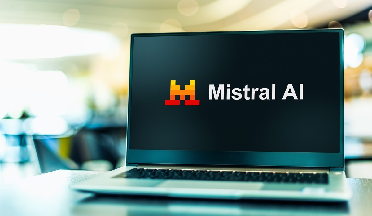 Mistral lance Forge pour aider les organisations à concevoir une IA vraiment sur mesure