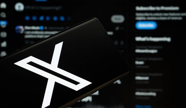 X ajoute un label dédié aux contenus sponsorisés