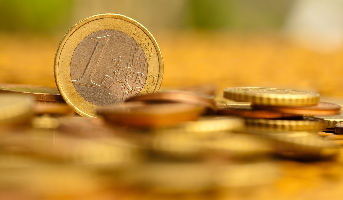 Après la polémique, le CNC gèle 3 millions d’euros destinés aux vidéastes et streamers