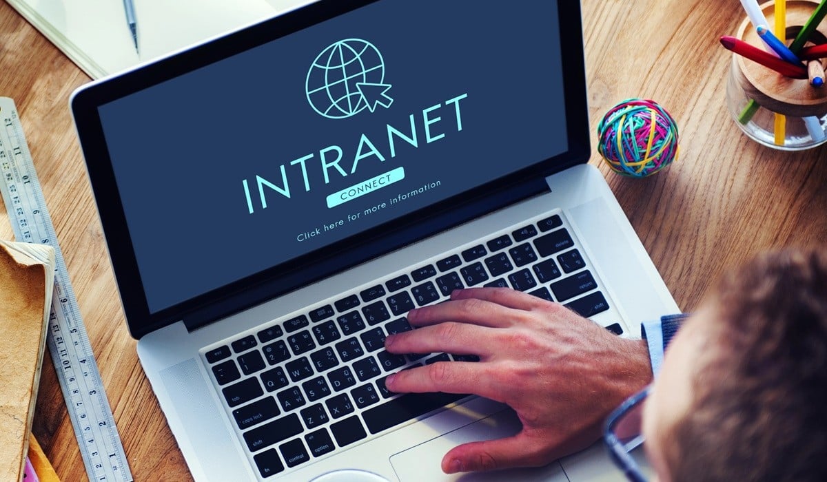 Intranet d’entreprise en 2026 : pourquoi les secteurs réglementés misent sur Microsoft 365