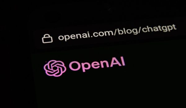 Face à Claude Mythos, OpenAI dégaine Daybreak pour traquer les failles de sécurité
